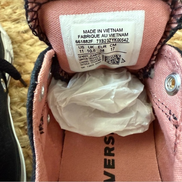 Converse All Stars Girls Little Kid Size 11 Black Low Top Sneakers - Picture 5 of 8